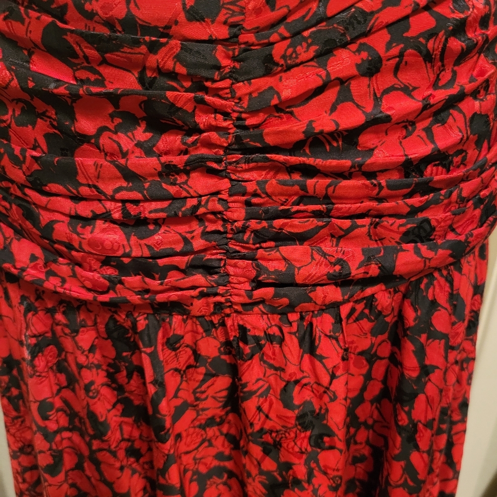 Zadig & Voltaire Red &‎ Black Floral Silk Blend Asymmetrical Skirt Sz 40 Or US 8 - Picture 5 of 12